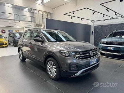 Usado VW T-Cross Style 116 CV (85 kW) 2019 Gris SUV