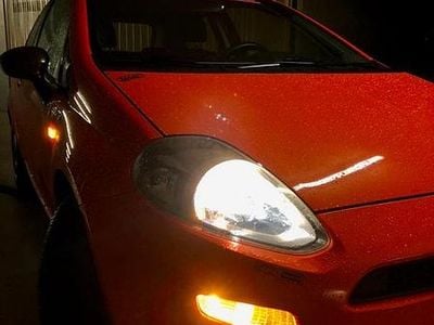 Usata Fiat Grande Punto Young 77 CV (56 kW) 2015 Utilitaria
