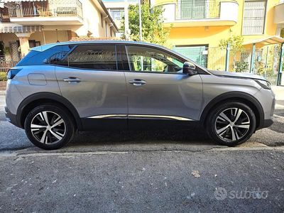 Usata Peugeot 3008 Allure 131 CV (96 kW) 2023 Grigio SUV
