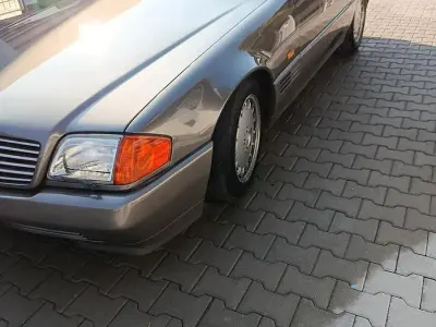 Usata Mercedes SL500 333 CV (244 kW) 1989 Grigio Cabrio