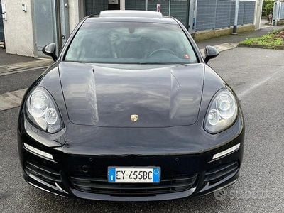 Usata Porsche Panamera 300 CV (220 kW) 2015 Nero Utilitaria