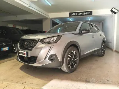 Usata Peugeot 2008 S 131 CV (96 kW) 2023 Argento SUV