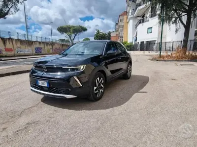 Usata Opel Mokka Elegance 101 CV (74 kW) 2022 Nero SUV