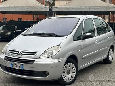 Usata Citroën Xsara Picasso 108 CV (79 kW) 2007 Grigio Monovolume