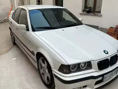 Usata BMW 316 102 CV (75 kW) 1992 Bianco Berlina
