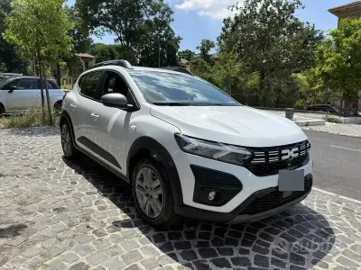 Usata Dacia Sandero Stepway 101 CV (74 kW) 2023 Grigio Berlina