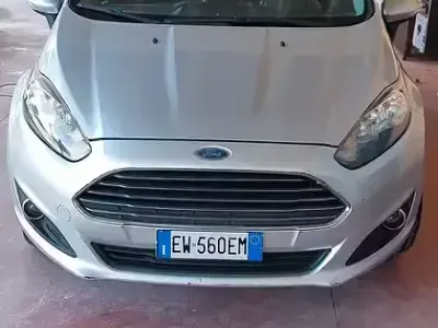 Usata Ford Fiesta 80 CV (58 kW) 2014 Utilitaria