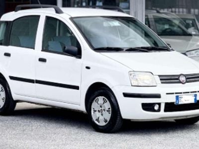 Usata Fiat Panda Active 69 CV (50 kW) 2011 Bianco Utilitaria