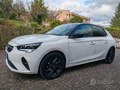 Bianco Usata 2023 Opel Corsa Design & Tech Utilitaria | 11.500 € (Super prezzo)
