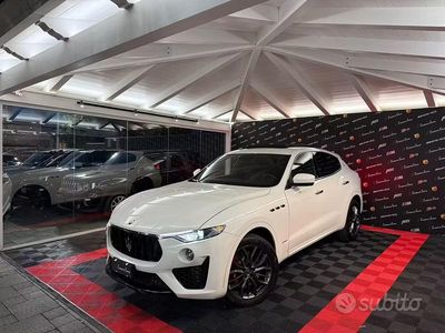 Usata Maserati GranSport 275 CV (202 kW) 2019 Bianco Station wagon