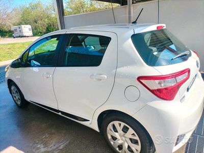 usata Toyota Yaris Hybrid 