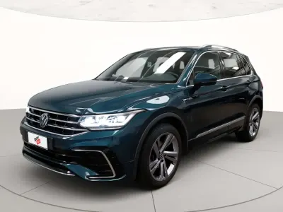 Usata VW Tiguan R-line 150 CV (110 kW) 2023 V2 nightshade blue metallizzato SUV