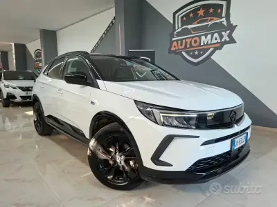Usata Opel Grandland X GS Line 131 CV (96 kW) 2022 Bianco SUV