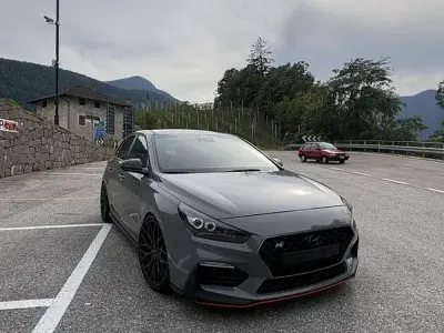 Usata Hyundai i30 N Performance 275 CV (202 kW) 2020 Grigio Berlina