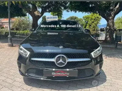 Usata Mercedes A180 Executive 116 CV (85 kW) 2020 Nero Berlina