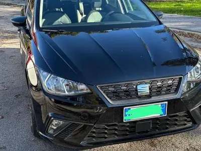 Usata Seat Ibiza Style 90 CV (66 kW) 2021 Nero Utilitaria