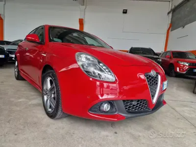 Second-hand Alfa Romeo Giulietta Super 120 CP (88 kW) 2017 Roșu Hatchback