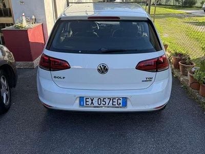 Usata VW Golf VII Highline 110 CV (80 kW) 2014 Berlina