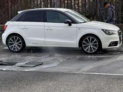 Usata Audi A1 Sportback Ambiente 90 CV (66 kW) 2012 Utilitaria