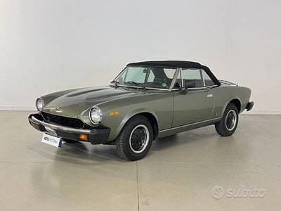 Usata Fiat 124 Spider Sport 83 CV (61 kW) 1980 Verde Cabrio