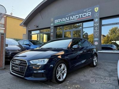 Usata Audi A3 Business 116 CV (85 kW) 2019 Blu Berlina