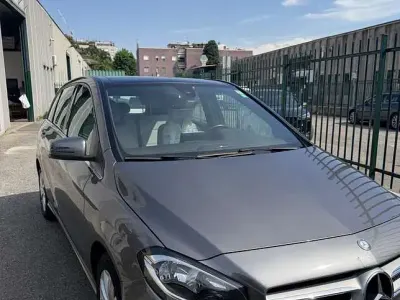 Usata Mercedes B180 Executive 116 CV (85 kW) 2015 Utilitaria