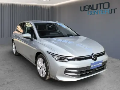 Usata VW Golf VIII Style 150 CV (110 kW) 2025 Dolomite silver metallizzato Berlina