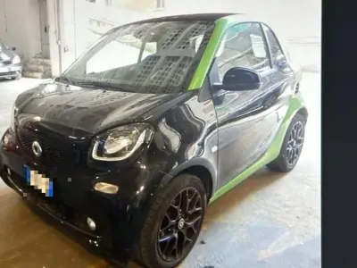 Usata Smart ForTwo Electric Drive 60 kW (82 CV) 2018 Nero Coupé