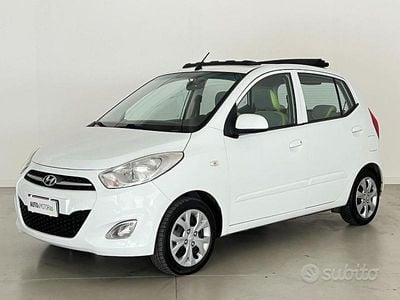 Usata Hyundai i10 69 CV (50 kW) 2012 Bianco Utilitaria
