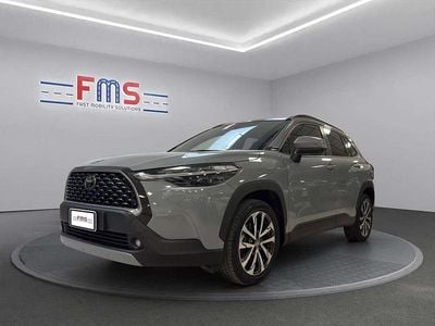 Usata Toyota Corolla Cross Trend 190 CV (139 kW) 2025 Cement grey SUV