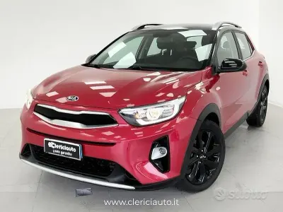 Usata Kia Stonic Style 116 CV (85 kW) 2020 Rosso SUV