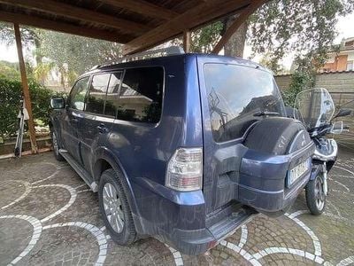 Usata Mitsubishi Pajero Instyle 170 CV (125 kW) 2009 Blu/azzurro SUV