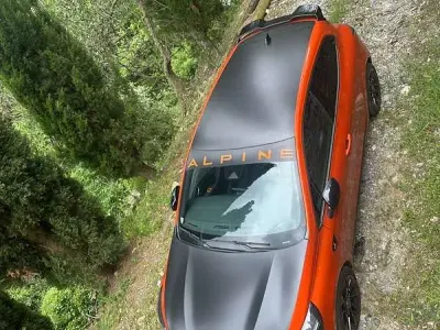 Usata Renault Clio V Esprit Alpine 145 CV (106 kW) 2024 Arancione Berlina