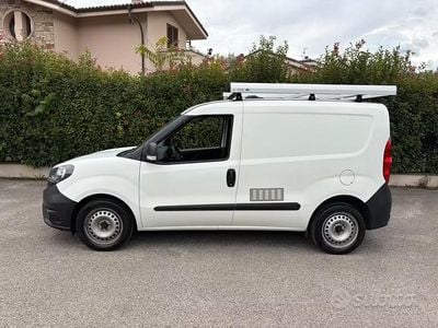 Usata Fiat Doblò 120 CV (88 kW) 2020 Bianco Monovolume