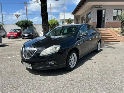 Usata Lancia Delta Gold 120 CV (88 kW) 2011 Nero Utilitaria