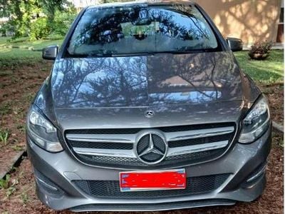 Usata Mercedes B180 Executive 109 CV (80 kW) 2017 Grigio Monovolume