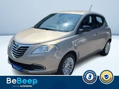 Usata Lancia Ypsilon Gold 69 CV (50 kW) 2015 Beige metallizzato Utilitaria