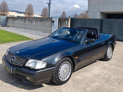 Usata Mercedes SL300 231 CV (169 kW) 1992 Nero Cabrio