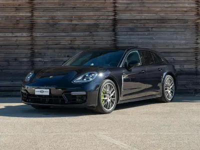 Usata Porsche Panamera S E-Hybrid Platinum Edition 330 CV (242 kW) 2022 Nero Berlina
