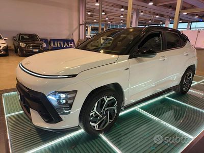 Usata Hyundai Kona N Line 105 CV (77 kW) 2023 Bianco SUV