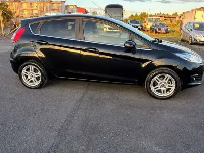 Usado Ford Fiesta Business Edition 97 HP (71 kW) 2014 Citadino
