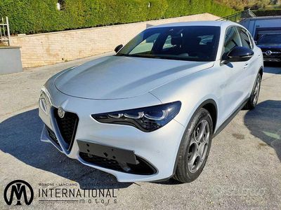 Usata Alfa Romeo Stelvio Sprint 160 CV (117 kW) 2024 Bianco SUV