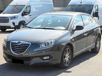 Begagnad Lancia Delta Gold 120 HK (88 kW) 2014 Grå Halvkombi