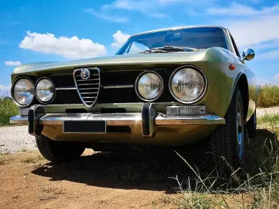 Usata Alfa Romeo 1750 118 CV (86 kW) 1969 Verde Berlina