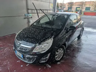 Usata Opel Corsa Color Edition 87 CV (63 kW) 2011 Utilitaria