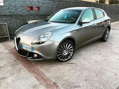 Usata Alfa Romeo Giulietta Super 120 CV (88 kW) 2016 Grigio Utilitaria