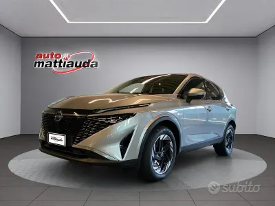 Usado Nissan Qashqai N-Connecta 140 HP (102 kW) 2025 Cinzento SUV