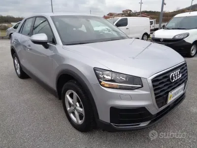 Usata Audi Q2 Business 116 CV (85 kW) 2020 Argento SUV