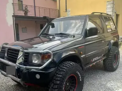 Usata Mitsubishi Pajero 100 CV (73 kW) 1992 SUV