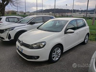 Usata VW Golf VI Highline 122 CV (89 kW) 2011 Bianco Utilitaria